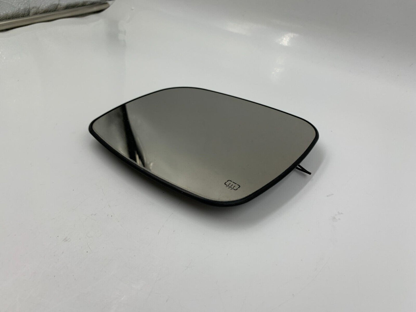 2011-2020 Dodge Caravan Driver Side View Power Door Mirror Glass Only E03B34089