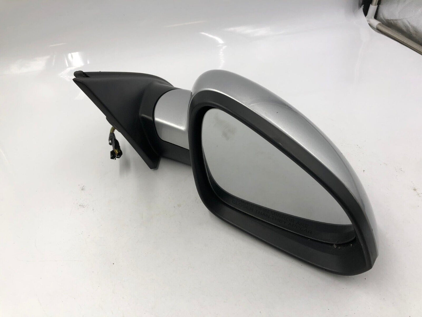 2011-2013 Buick Regal Passenger Side View Power Door Mirror Silver OEM A03B52036