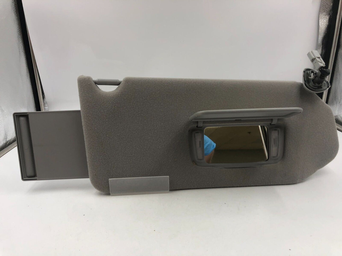 2003-2004 Honda Pilot Passenger Sun Visor Sunvisor Illuminated Gray D01B29081