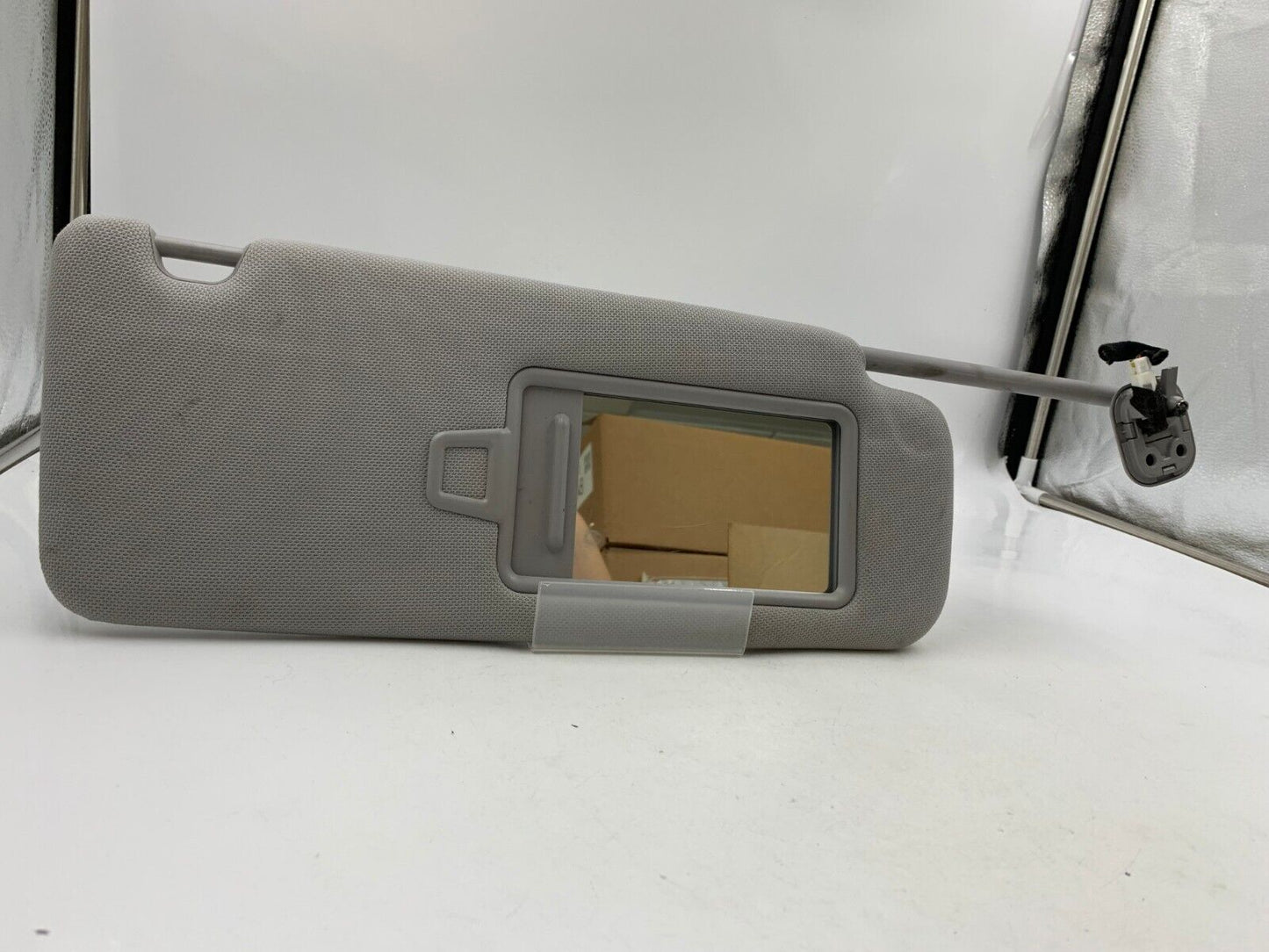 2015-2019 Hyundai Sonata Passenger Sun Visor Sunvisor Gray Illuminated B03B49026