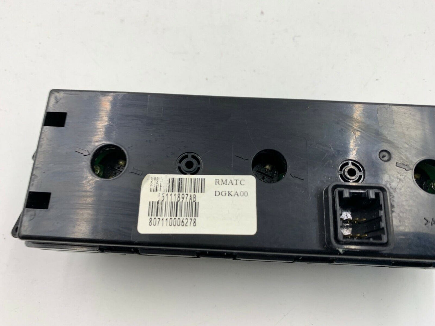 2009-2011 Volkswagen Routan AC Heater Climate Control OEM B25004