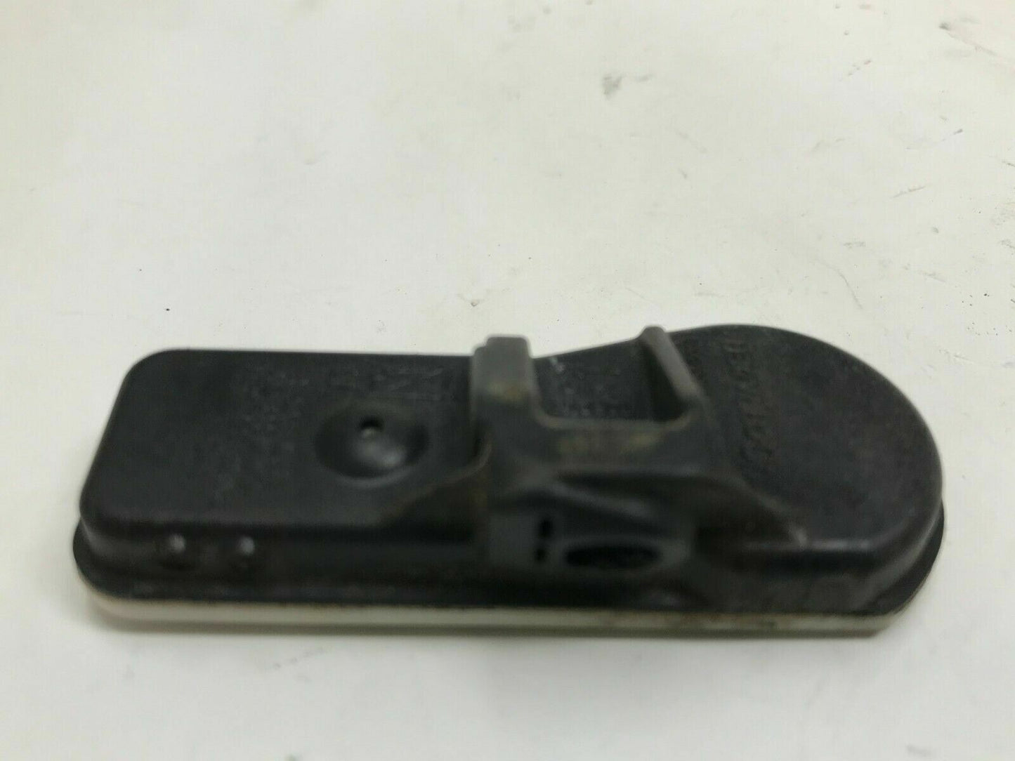 2015 Kia Soul TPMS Sensor Tire Pressure Sensor Genuine OEM E02B01013