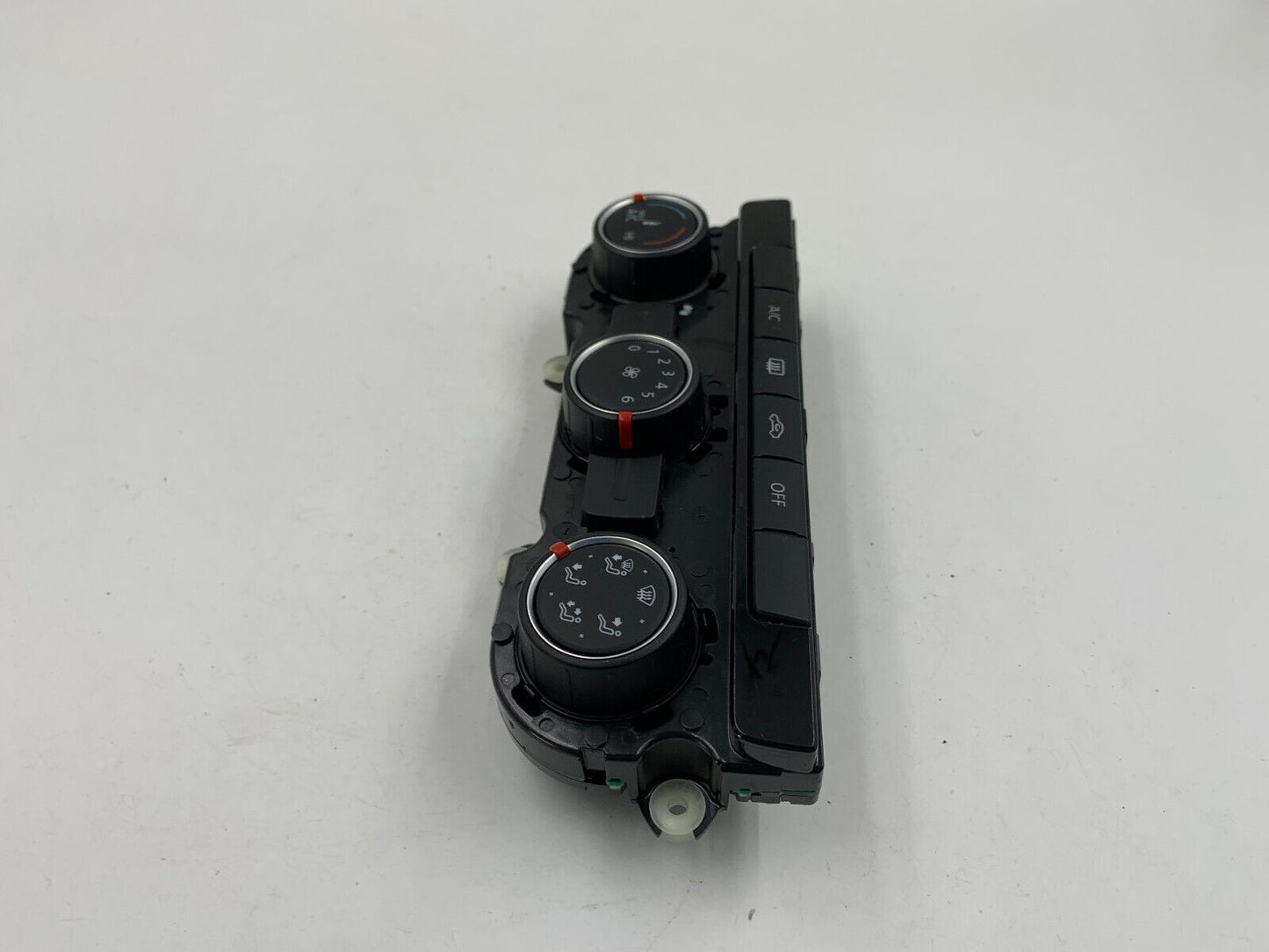 2013-2015 Volkswagen Passat AC Heater Climate Control OEM E04B51007