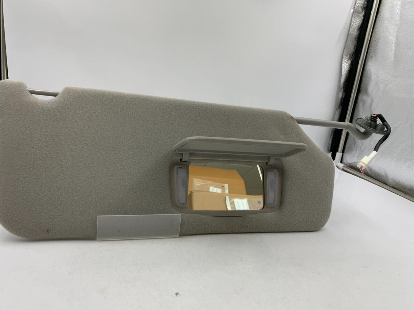 2011-2014 Toyota Sienna Passenger Sun Visor Sunvisor Gray Illuminated E01B35062