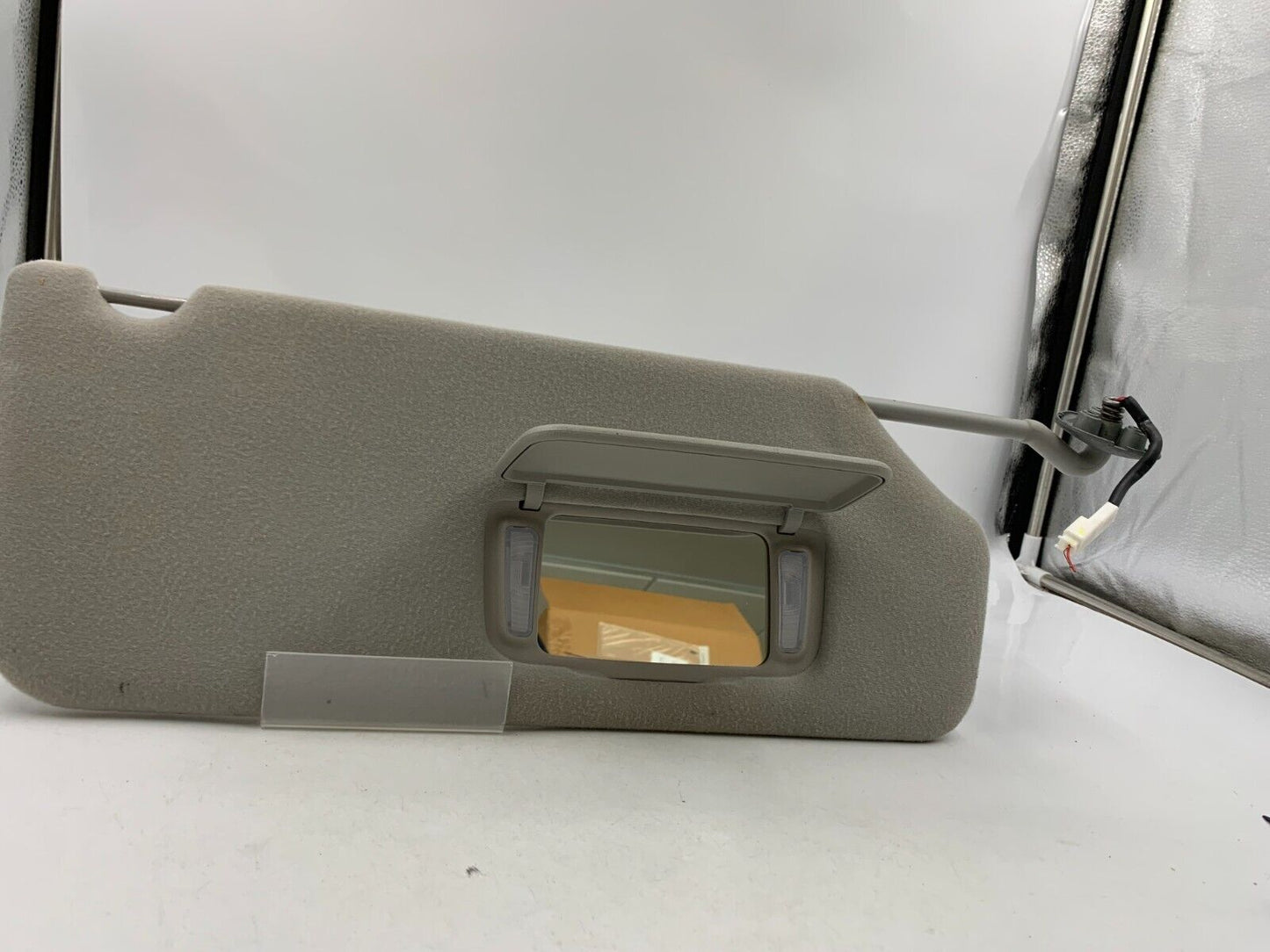 2011-2014 Toyota Sienna Passenger Sun Visor Sunvisor Gray Illuminated E01B35062