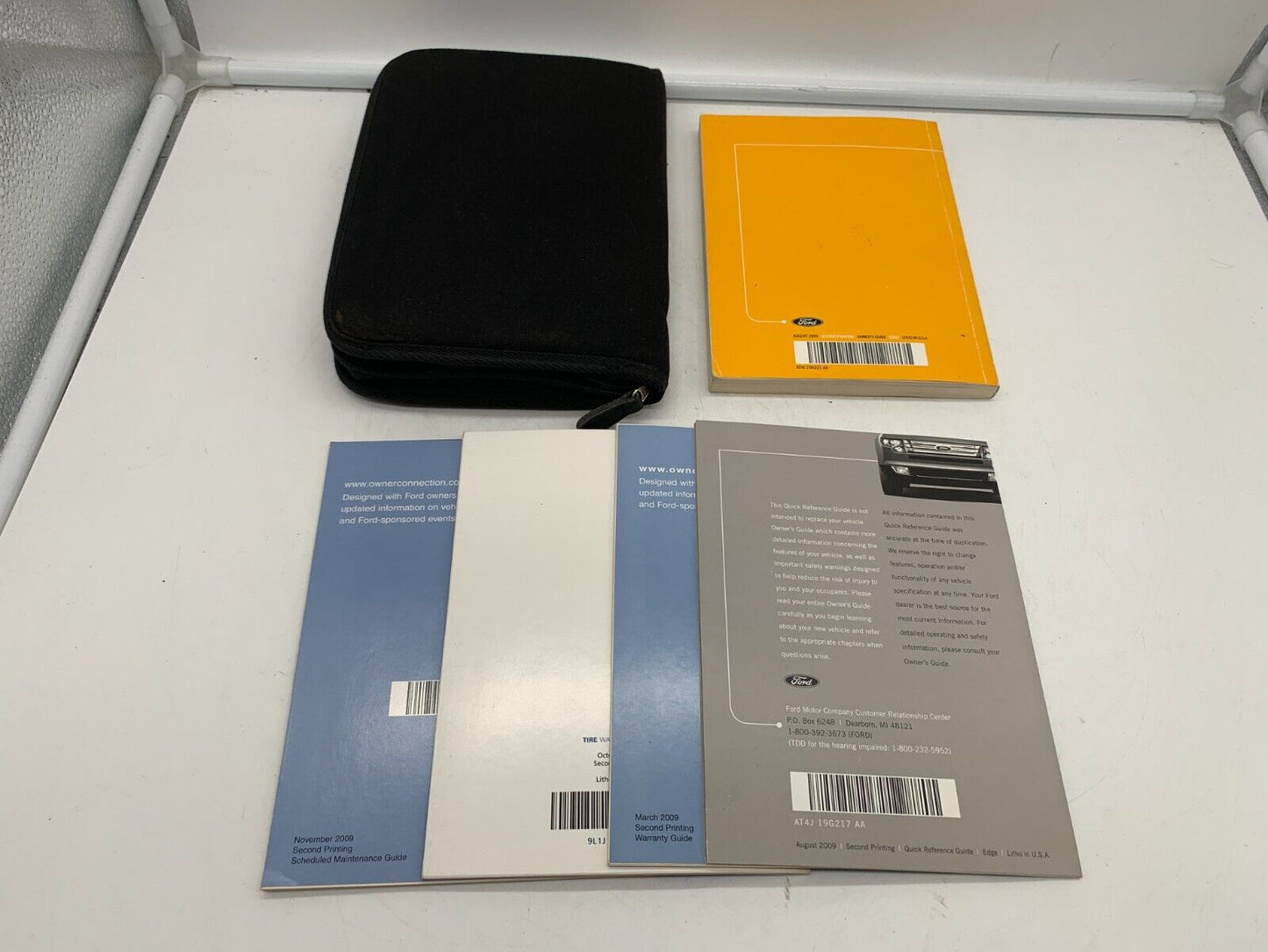 2010 Ford Edge Owners Manual Set with Case OEM A04B08052