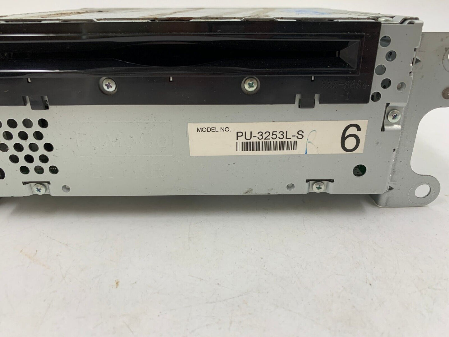 2011 Ford Explorer AM FM CD Player Radio Receiver OEM C03B50006