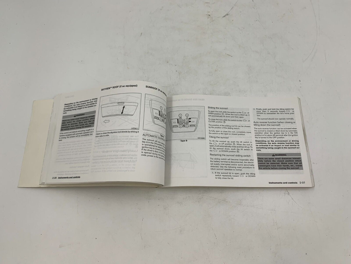 2004 Nissan Maxima Owners Manual OEM A01B17085