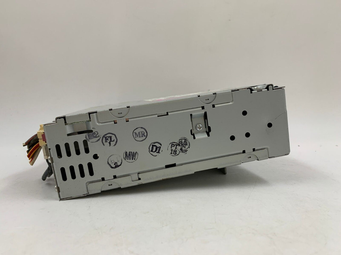 2010-2011 Volvo 40 Series AM FM CD Player Radio Receiver OEM A03B51031