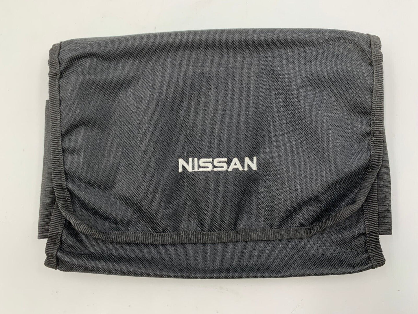 2015 Nissan Versa Sedan Owners Manual Set with Case OEM C02B52066