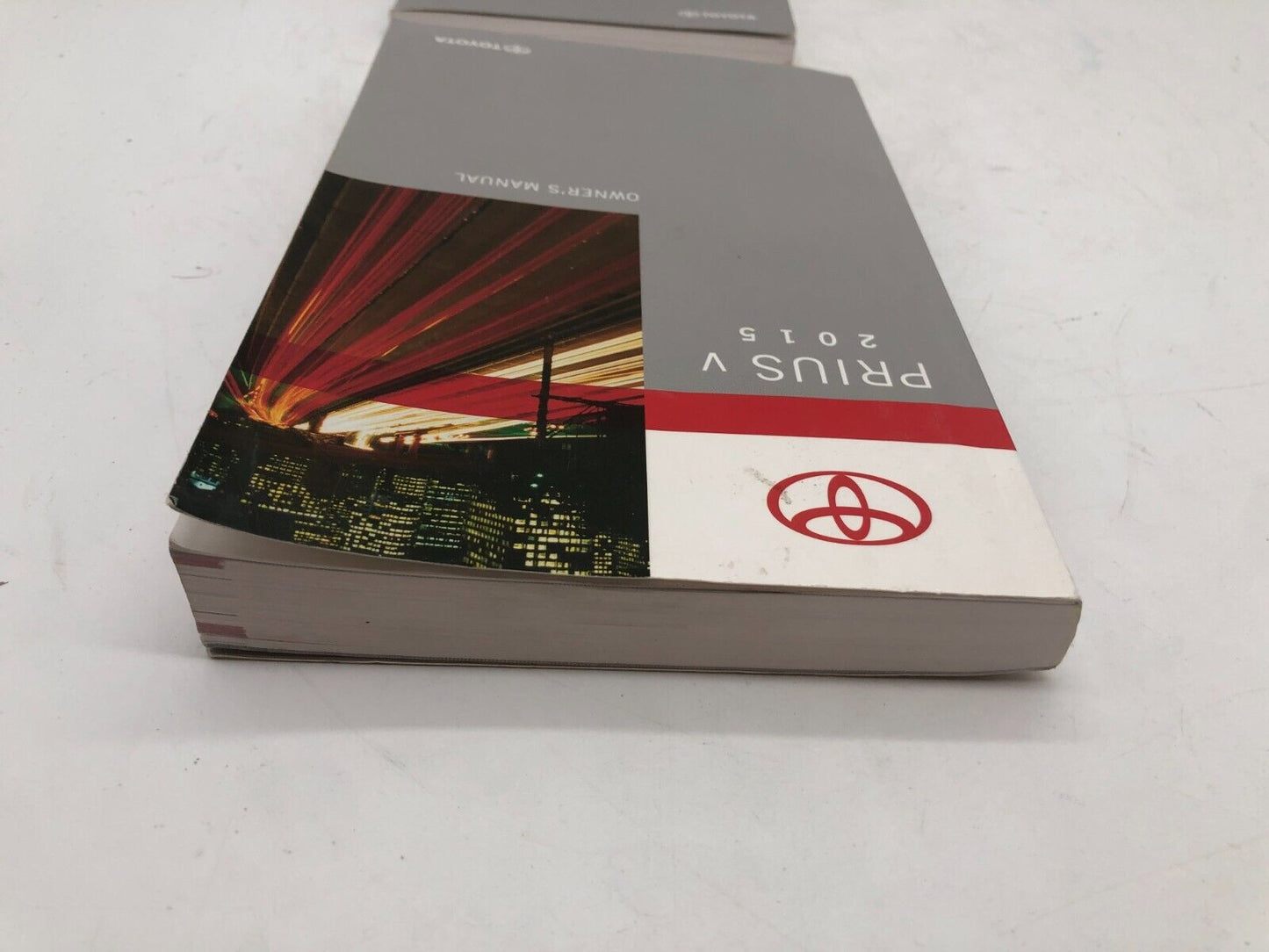 2015 Toyota Prius Owners Manual Set OEM C03B06004