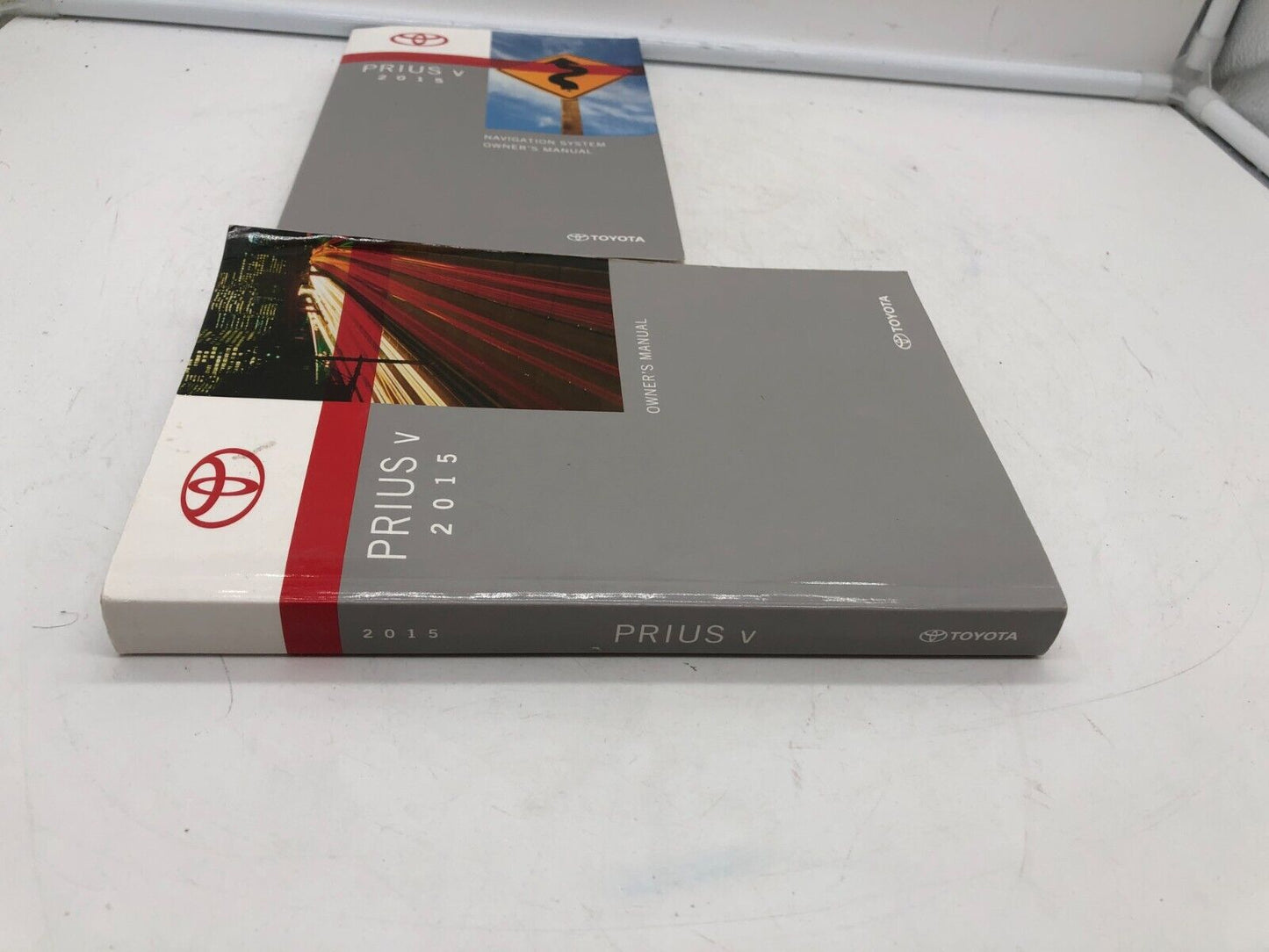 2015 Toyota Prius Owners Manual Set OEM C03B06004