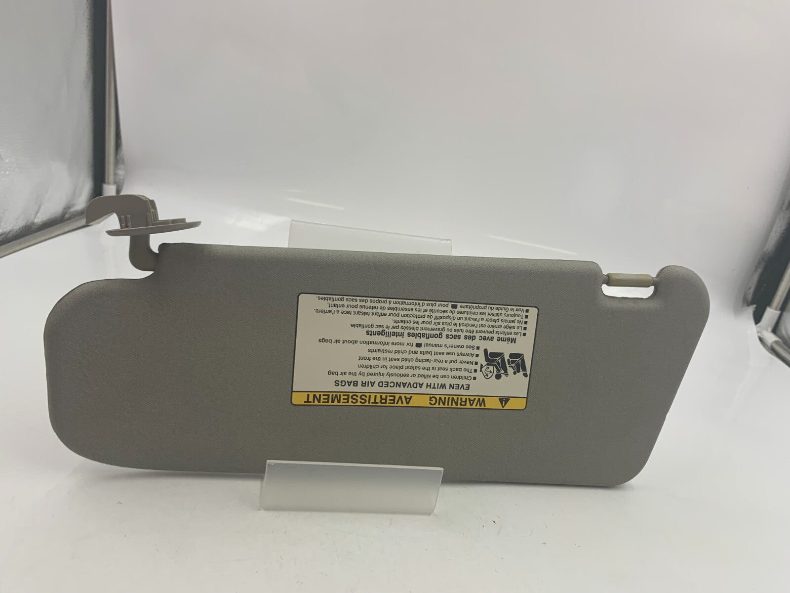 2006-2011 Chevrolet Aveo Passenger Sun Visor Gray OEM D02B33085