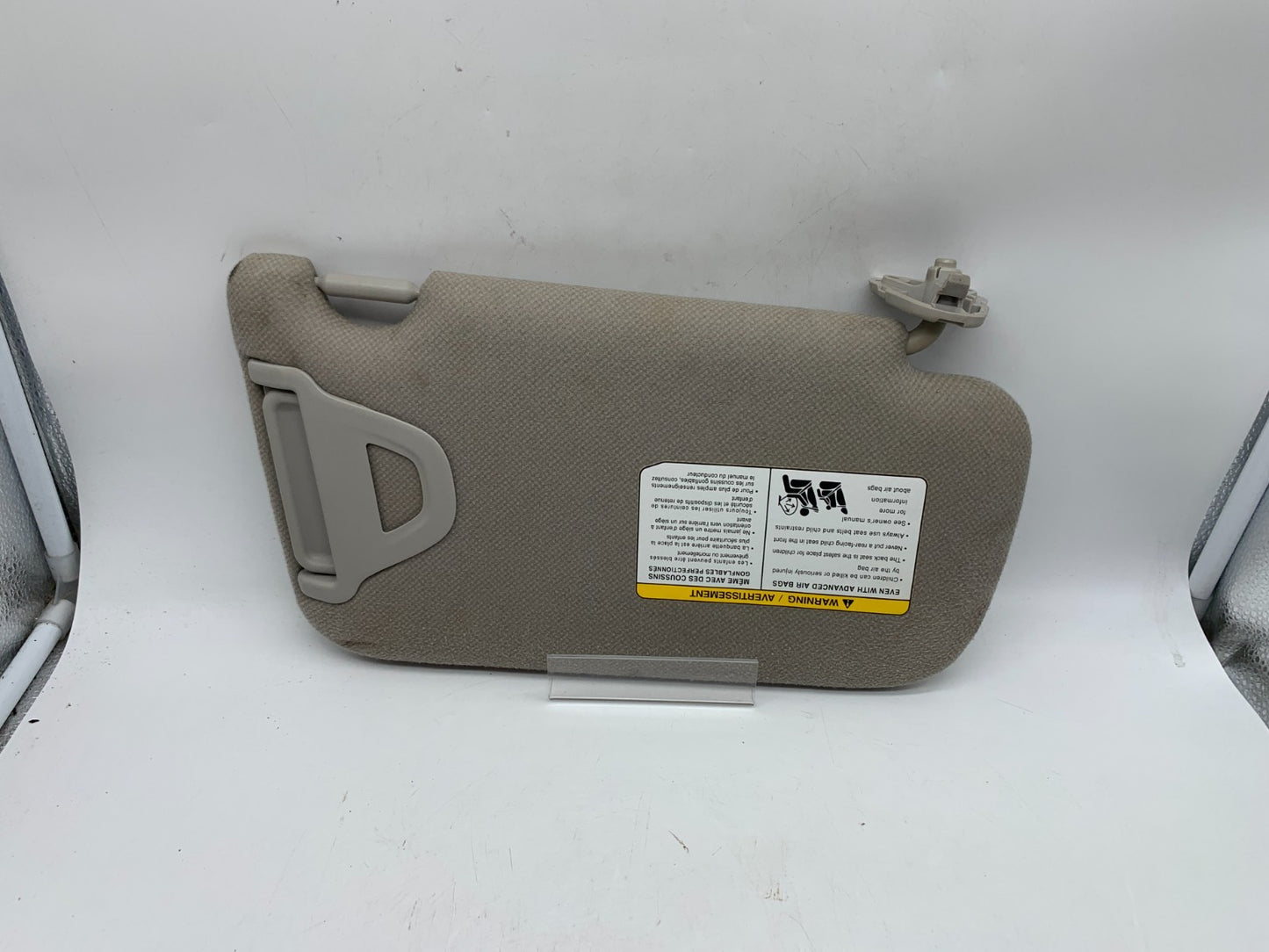 2013-2019 Nissan Sentra Driver Sun Visor Gray OEM D03B16008