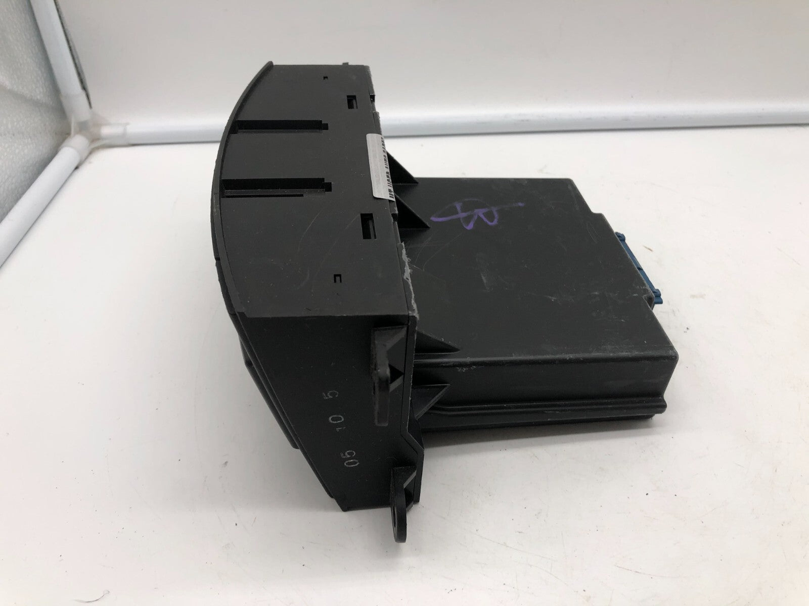 2005-2006 Cadillac SRX AC Heater Climate Control Unit OEM A01B08054