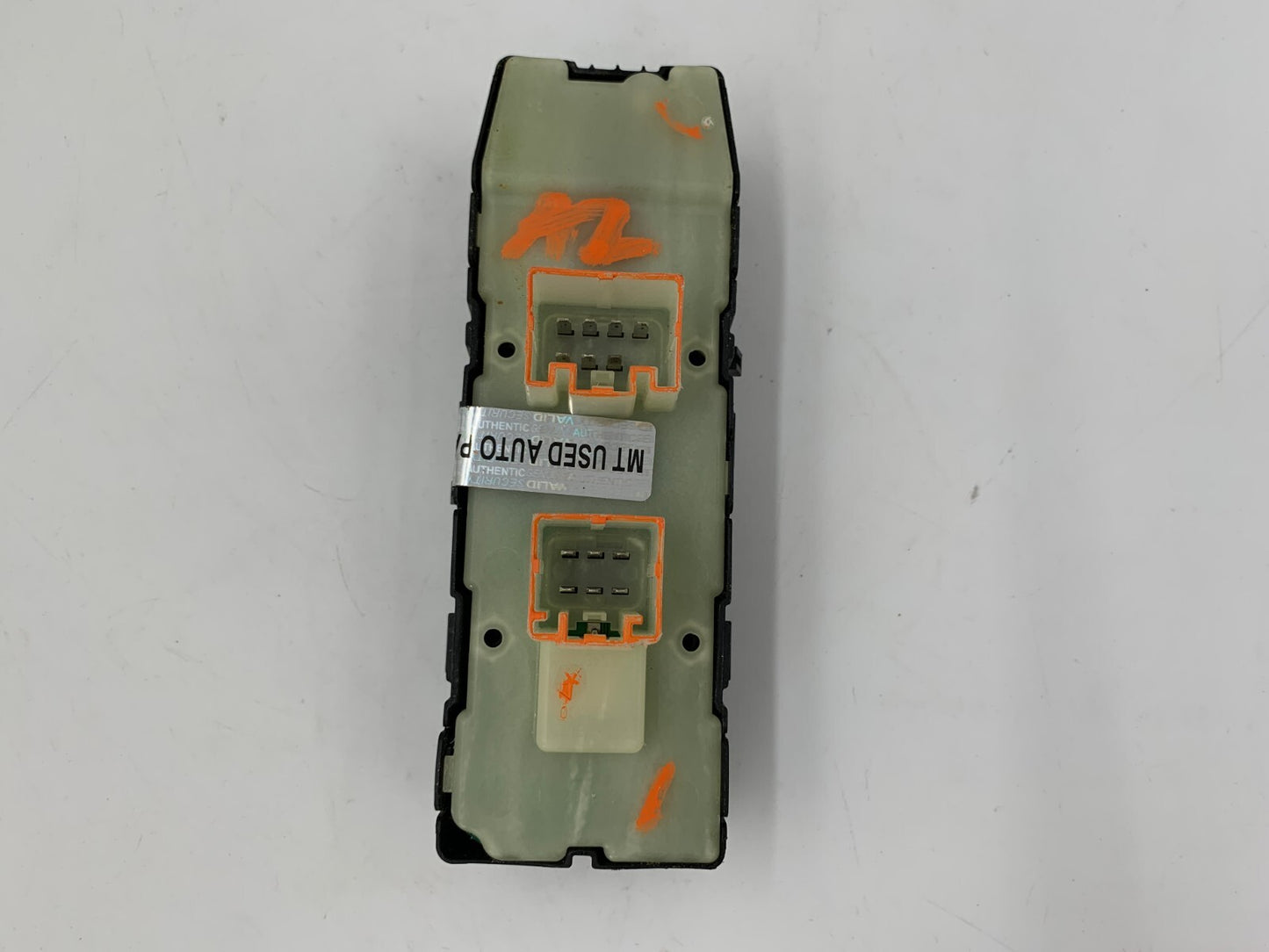 2007-2010 Jeep Patriot Master Power Window Switch OEM E03B24028