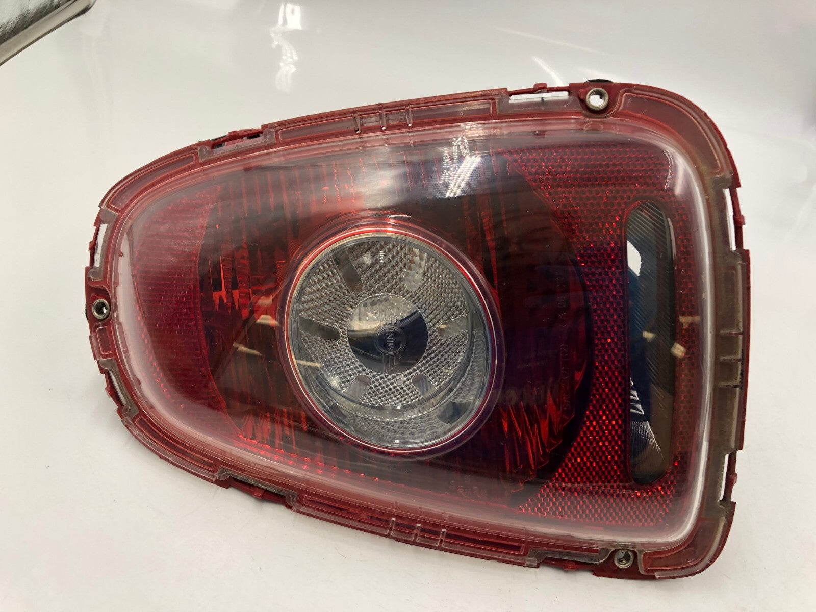2007-2010 Mini Cooper Passenger Side Tail Light Taillight OEM D04B46052