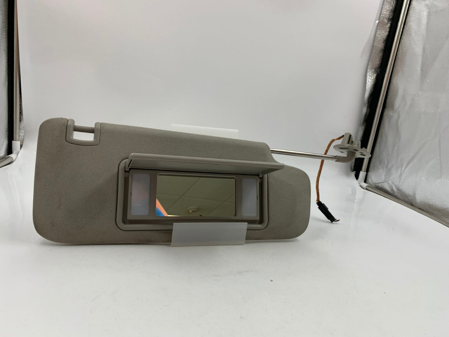 2013-2016 Chevrolet Malibu Passenger Sunvisor Gray Illuminated OEM