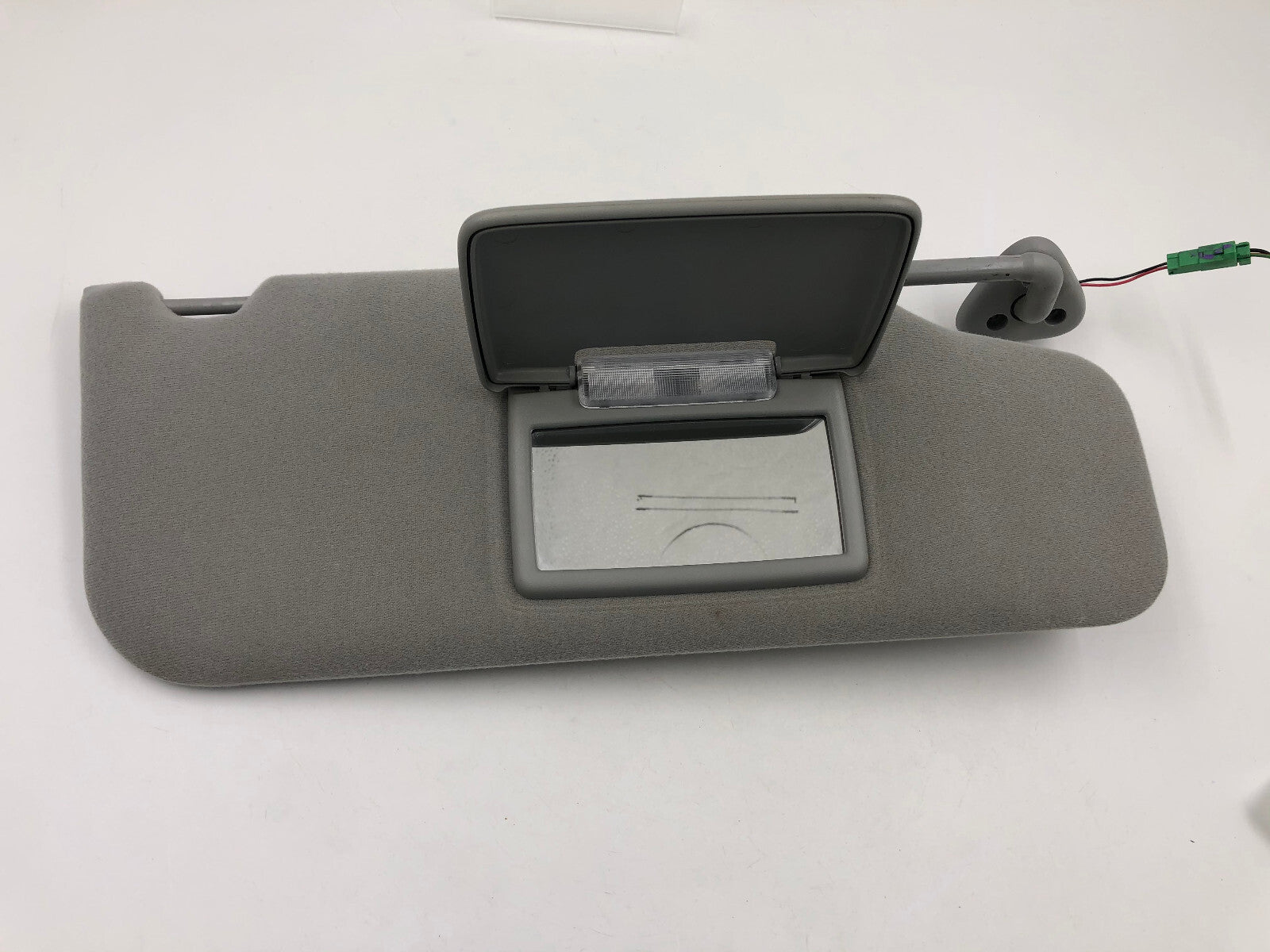 2005-2007 Ford Freestyle Passenger Sun Visor Gray Illuminated OEM D04B28003