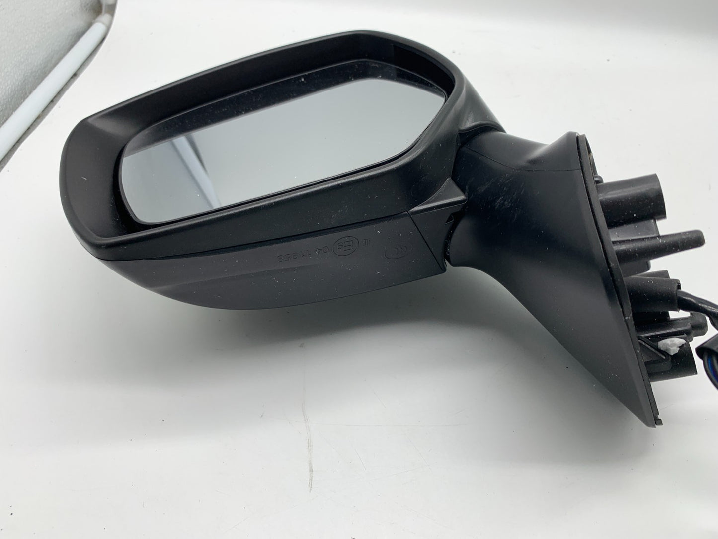 2014-2016 Subaru Forester Driver Side Power Door Mirror White OEM C02B05022