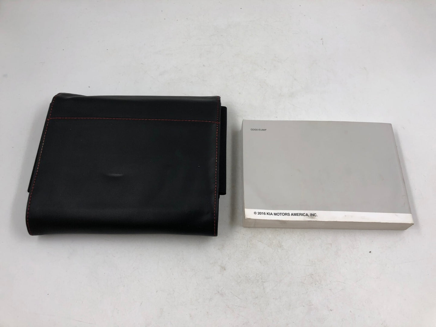 2016 Kia Optima Owners Manual with Case OEM A04B33005