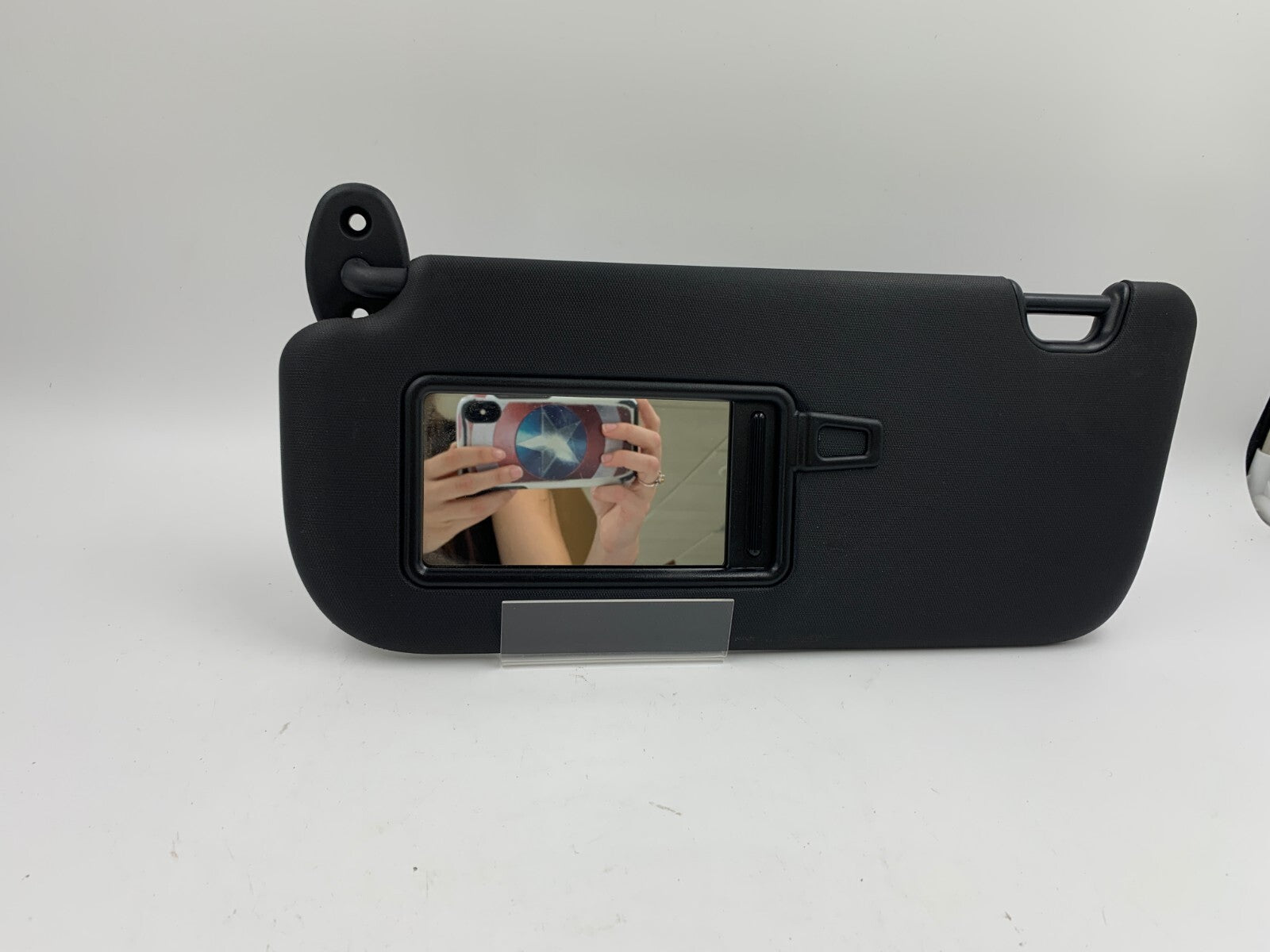 2014-2019 Kia Soul Driver Sun Visor Black Illuminated OEM E02B66005