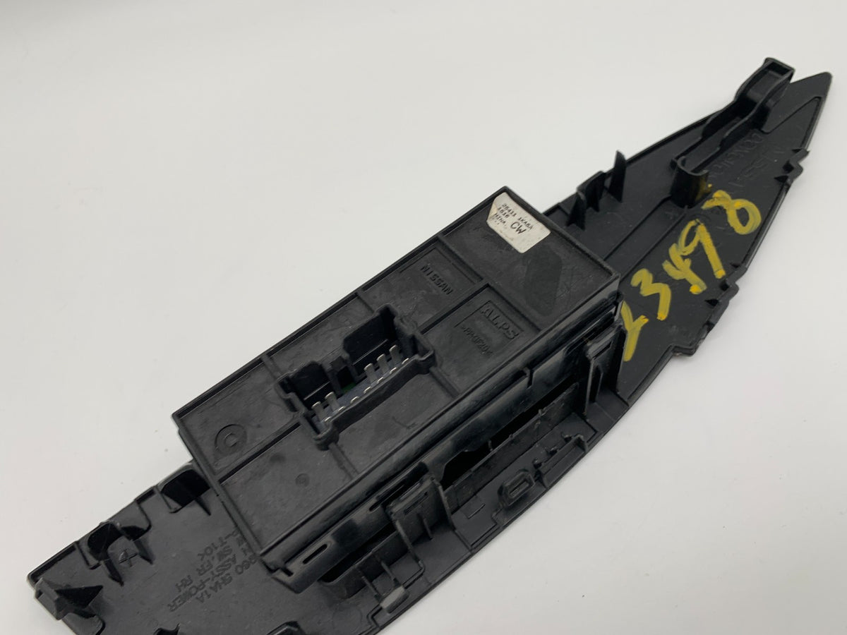 2014-2020 Nissan Rogue Passenger Right Window Switch OEM C02B30059