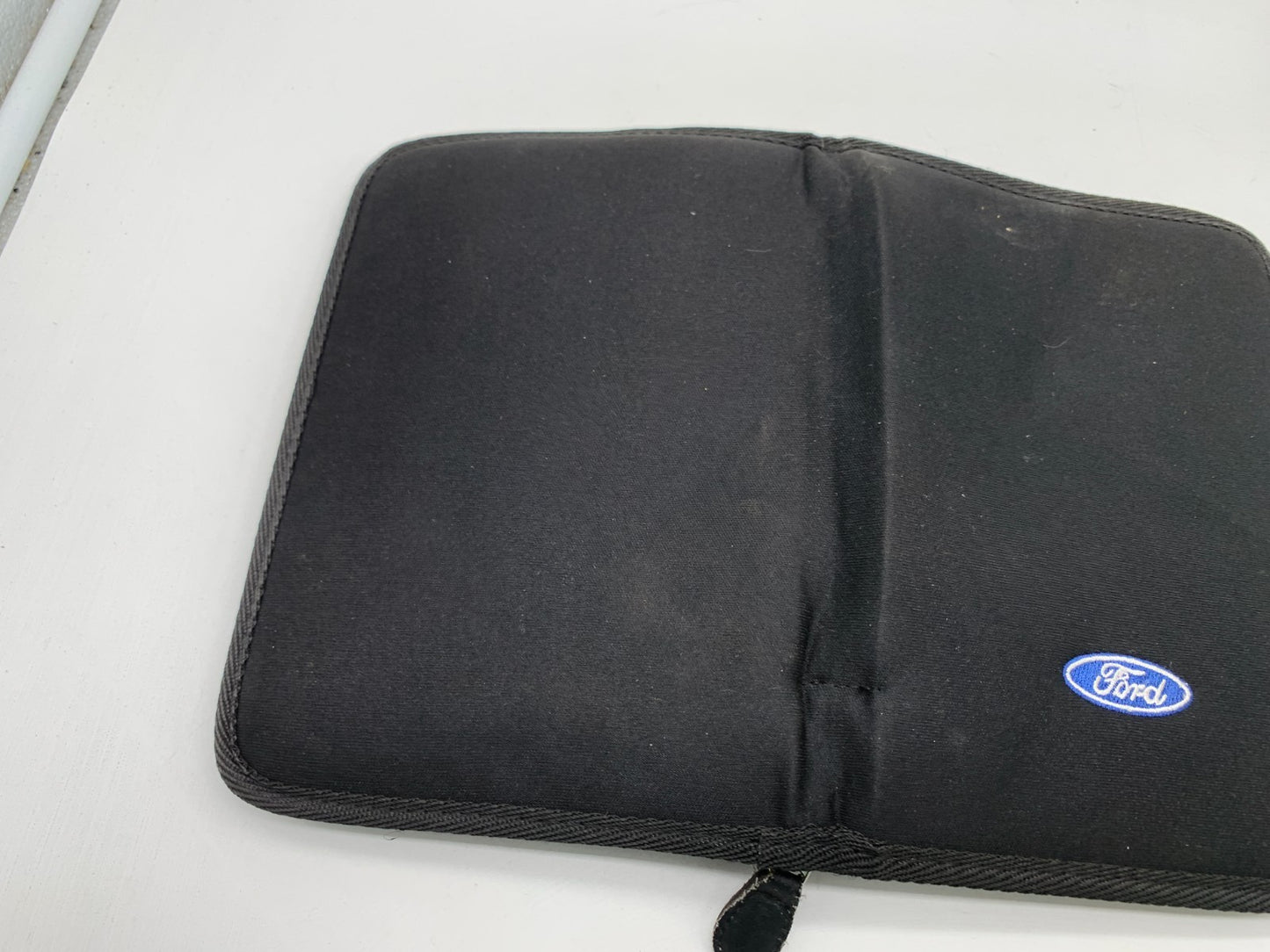 2007 Ford Edge Owners Manual Set with Case OEM B02B24011