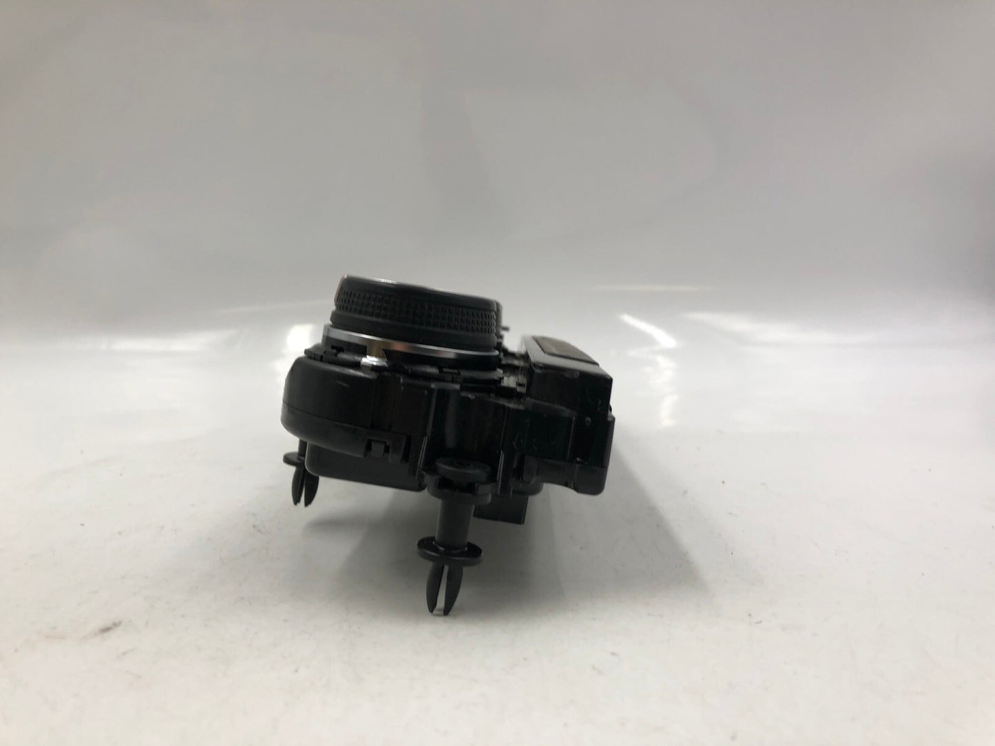 2017 Volkswagen Golf GTI AC Heater Climate Control Unit OEM E02B60006