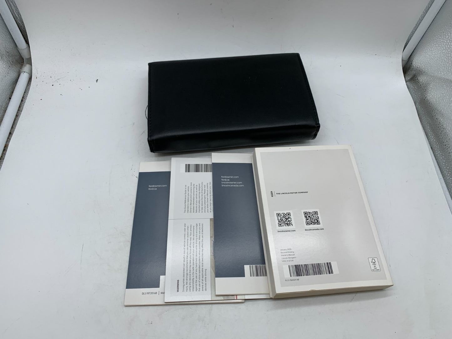 2015 Lincoln Navigator Owners Manual Set with Case OEM A03B43009