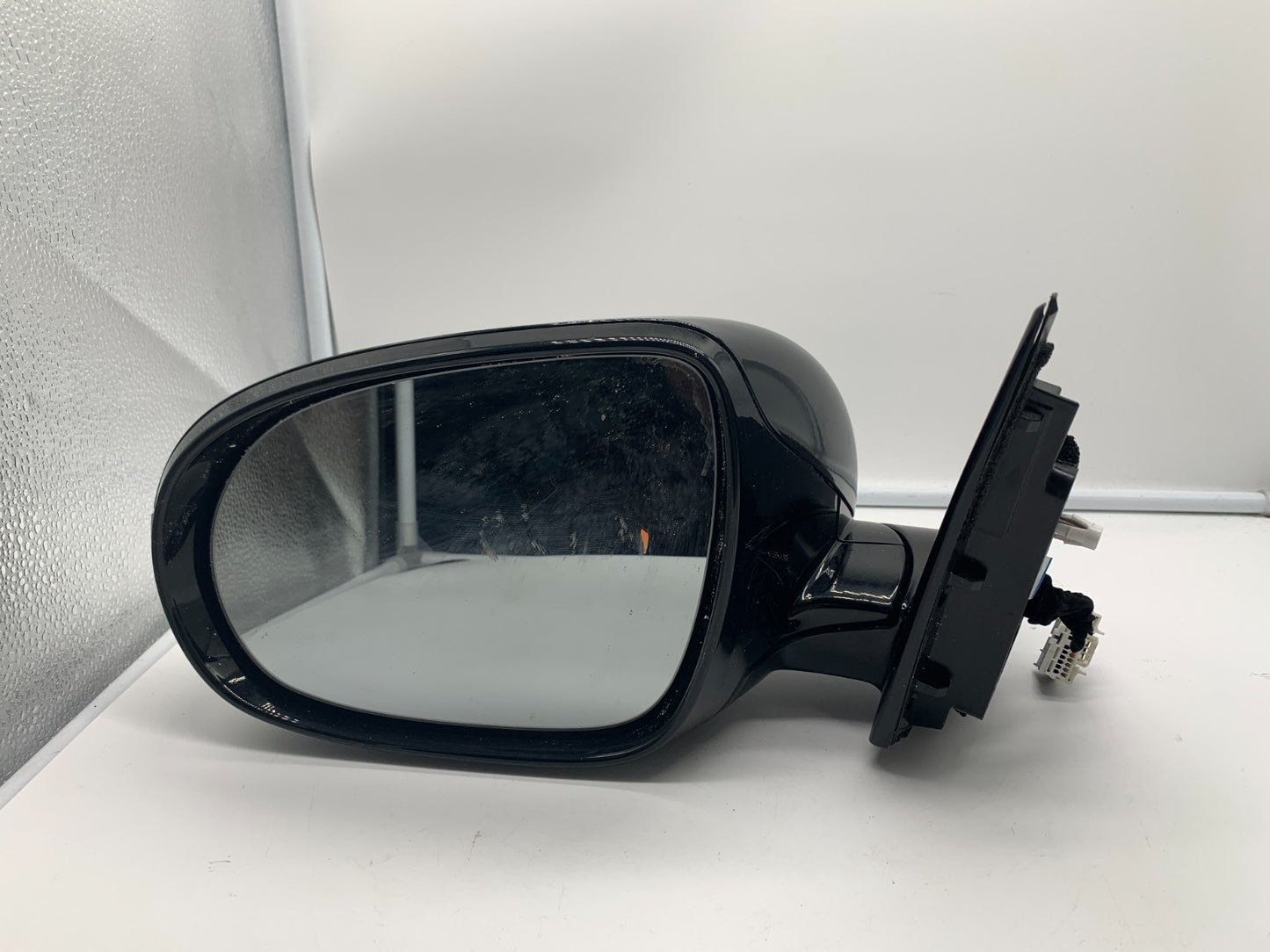 2016-2020 Kia Sorento Driver Side View Power Door Mirror Black OEM B02B39020