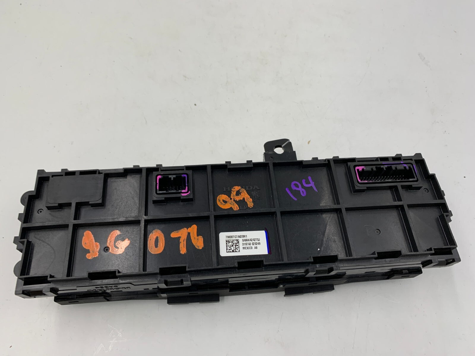 2016-2018 Honda Pilot AC Heater Climate Control Temperature Unit OEM C03B55053