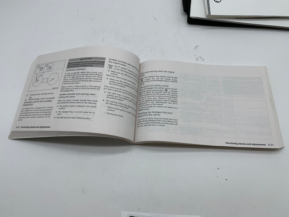2016 Nissan Sentra Owners Manual Set with Case OEM R01B33013