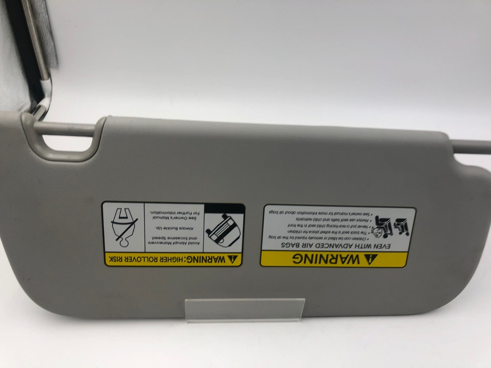 2014-2019 Kia Soul Driver Sun Visor Gray Illuminated OEM E01B18024