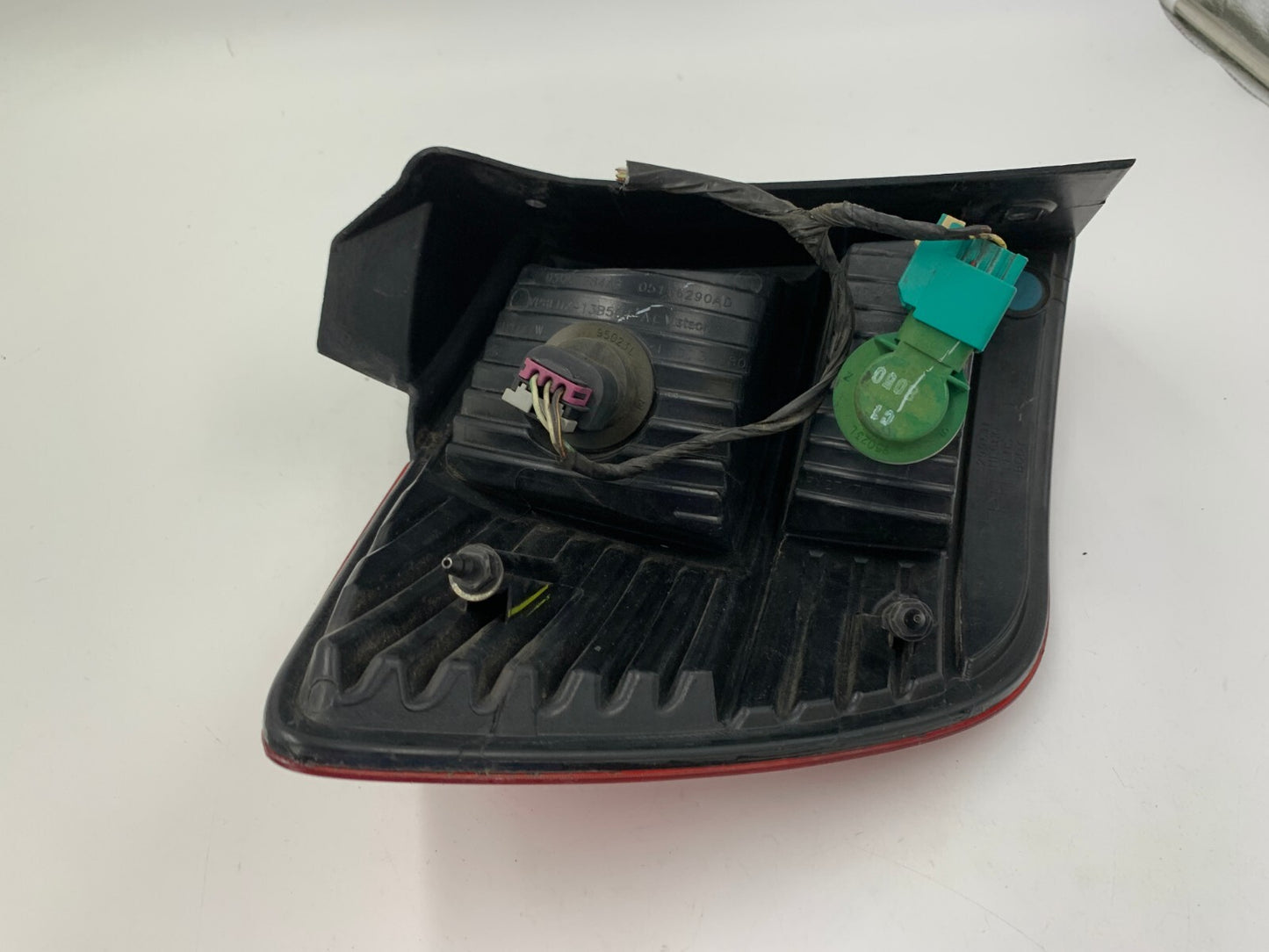 2009-2011 Dodge Journey Passenger Side Tail Light Taillight OEM A02B28050