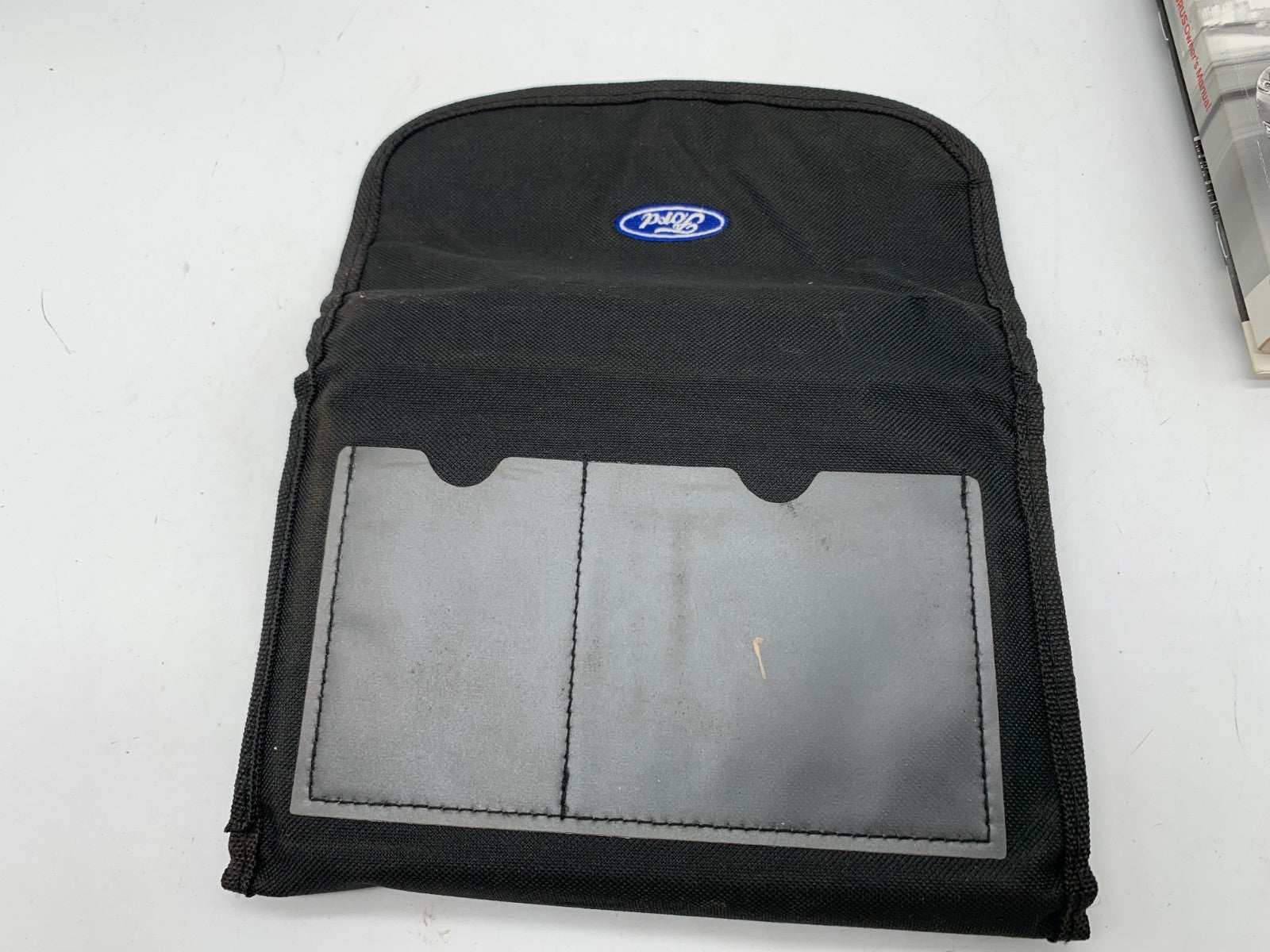 2014 Ford Taurus Owners Manual Set with Case OEM D01B63012