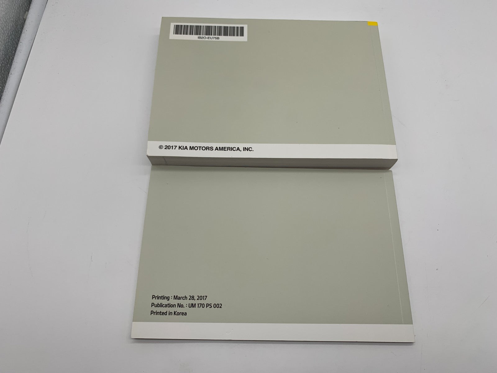 2018 Kia Soul Owners Manual Set OEM B04B36012