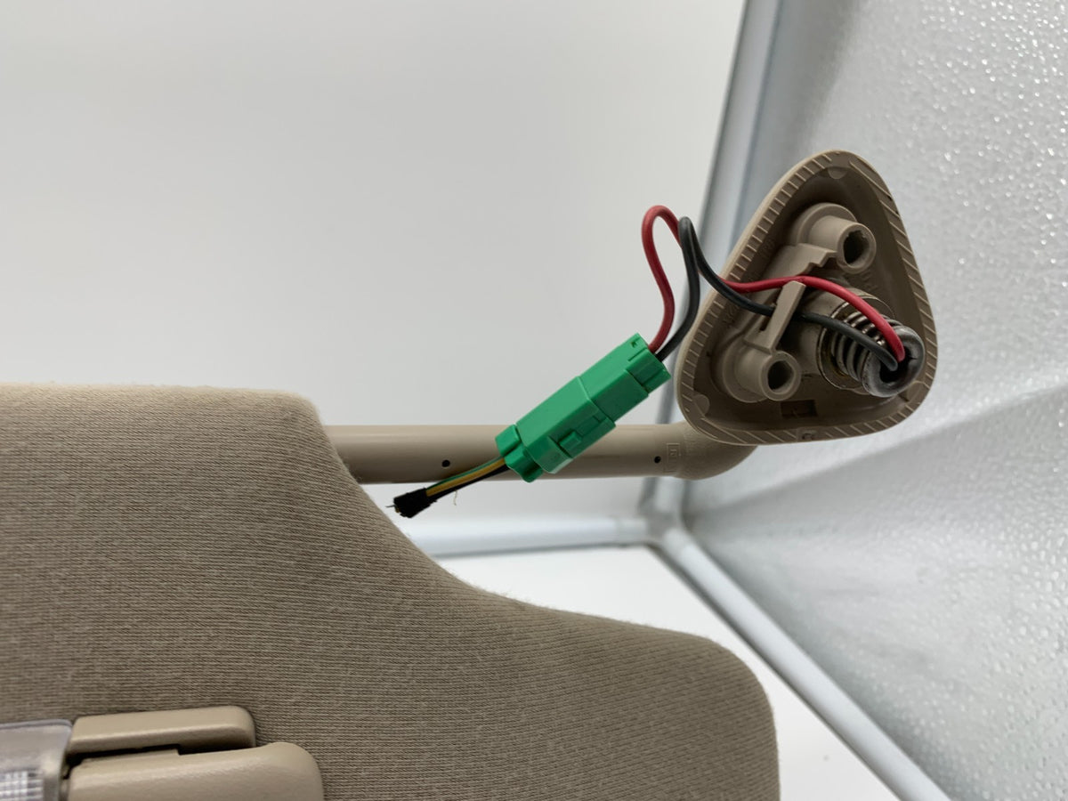 2008-2009 Ford Taurus X Passenger Sun Visor Beige Illuminated OEM D03B55004
