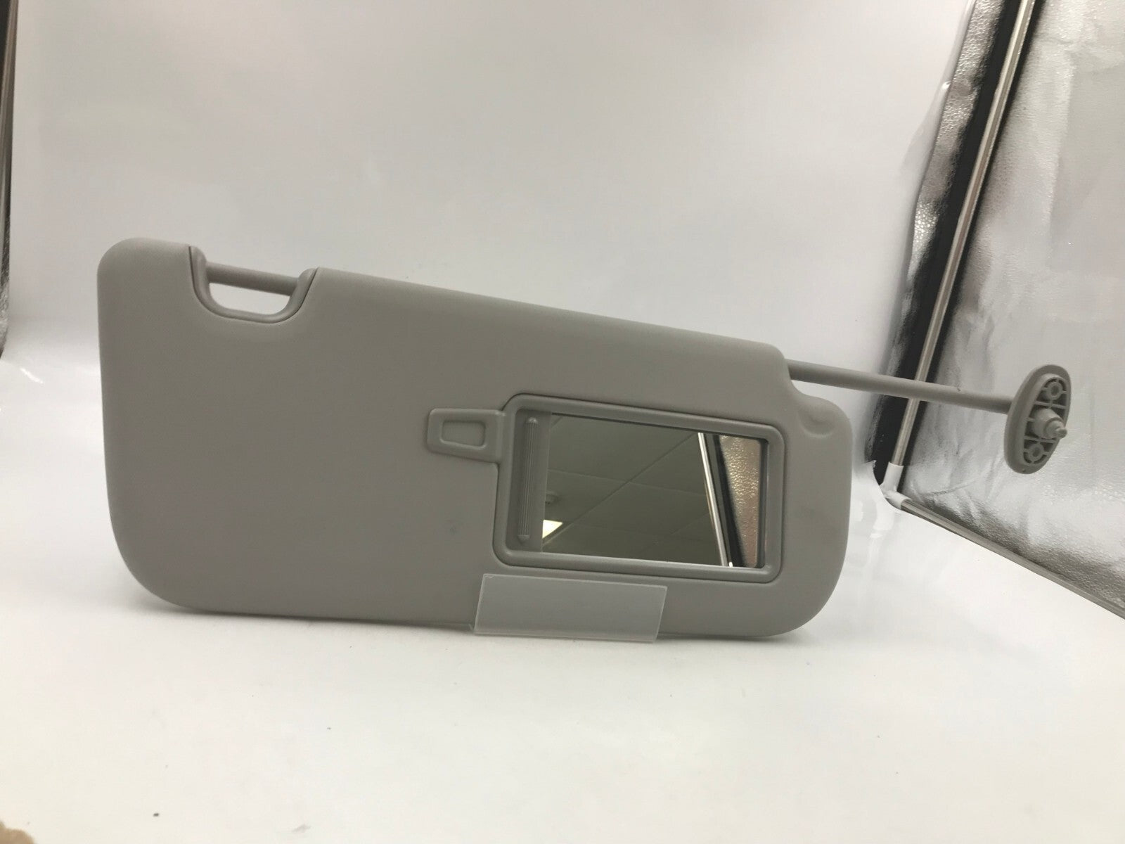2014-2019 Kia Soul Passenger Sun Visor Gray OEM E02B29062