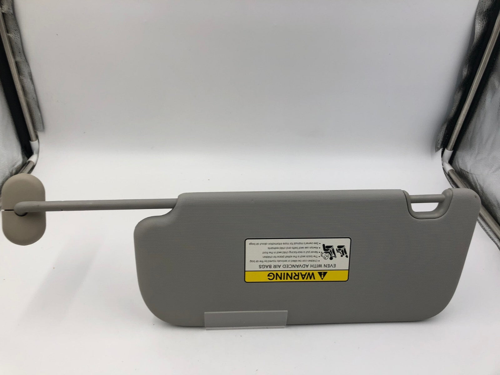 2014-2019 Kia Soul Passenger Sun Visor Gray Illuminated OEM C01B13031