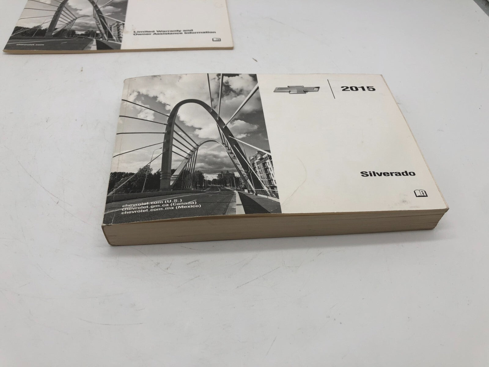 2015 Chevrolet Silverado 1500 Owners Manual Set OEM F01B46005