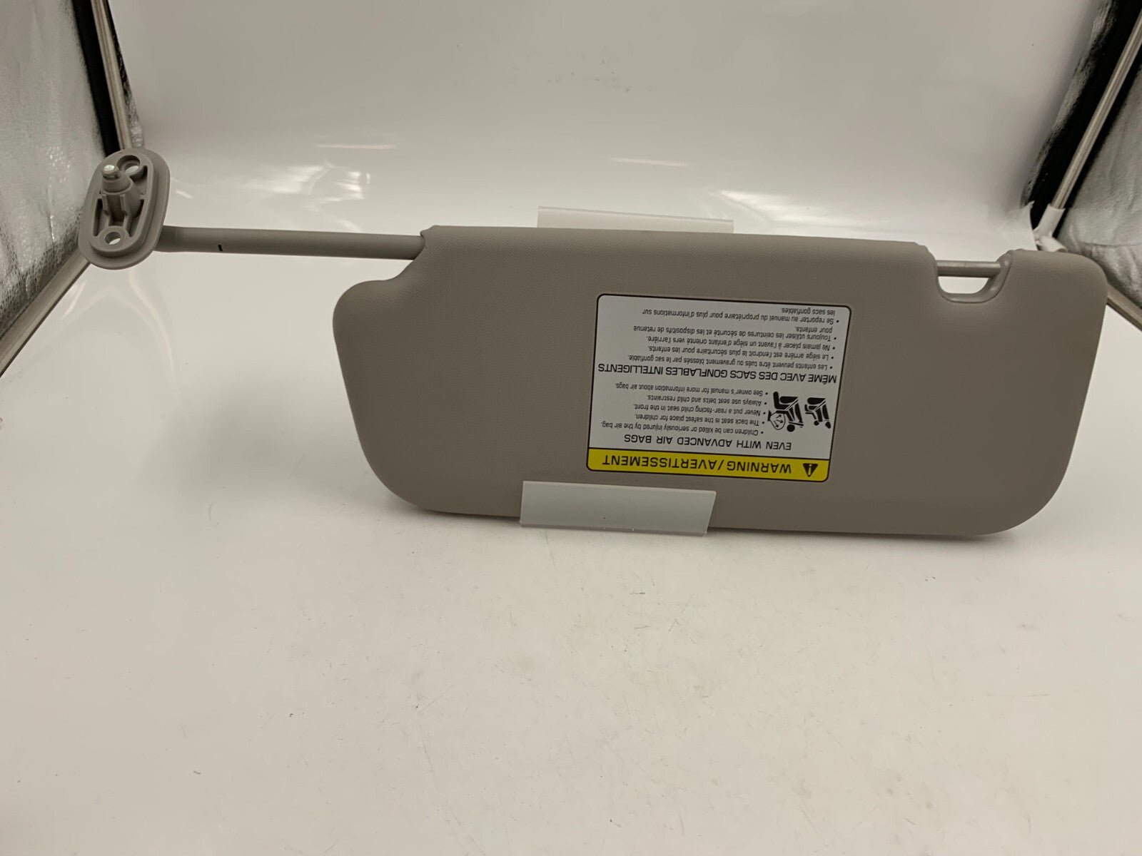 2017-2018 Kia Forte Passenger Sun Visor Gray OEM C01B14008