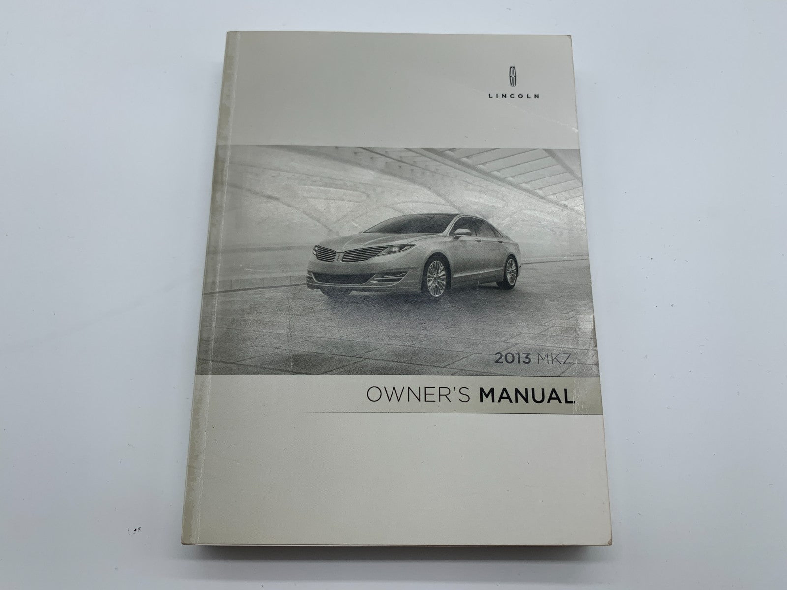 2013 Lincoln MKZ Owners Manual Set with Case OEM B03B04013