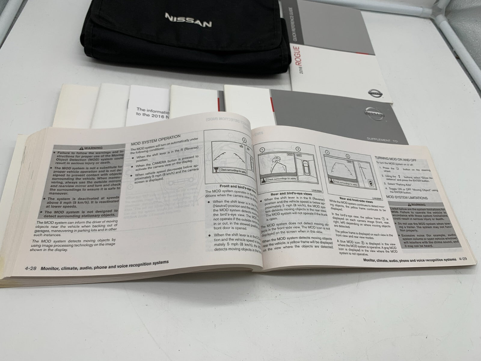 2016 Nissan Rogue Owners Manual Set with Case OEM B01B54038