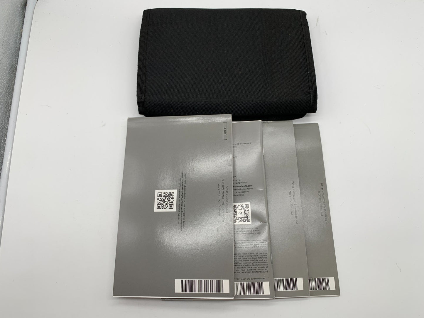 2024 Nissan Sentra Owners Manual Set with Case OEM B02B56004