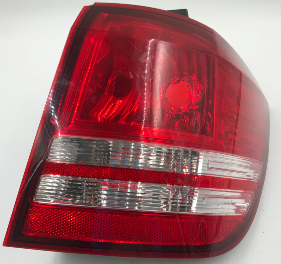2009 Dodge Journey Passenger Side Tail Light Taillight OEM