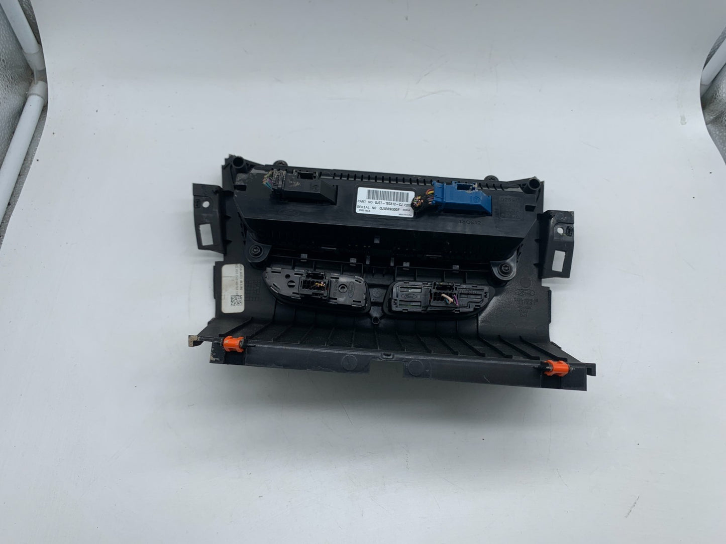 2018-2019 Ford Escape AC Heater Climate Control Unit OEM D03B02005