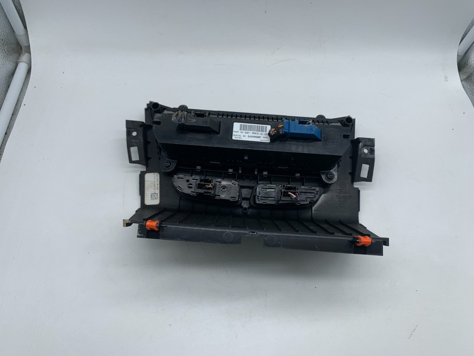 2018-2019 Ford Escape AC Heater Climate Control Unit OEM D03B02005