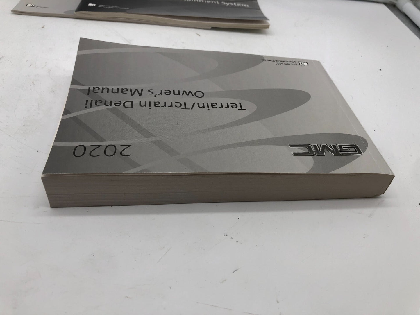 2020 GMC Terrain Denali Owners Manual Set OEM A04B54048