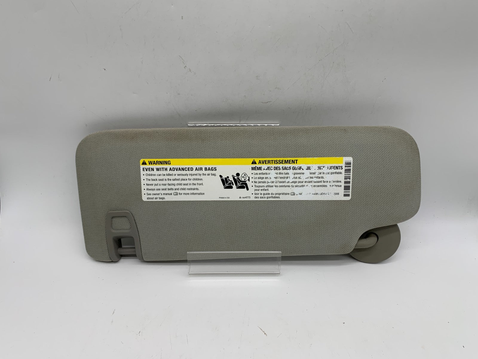 2013-2016 Chevrolet Malibu Passenger Sun Visor Gray Illuminated OEM A04B42006